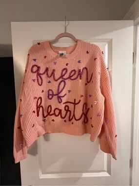 Queen of sparkles, Queen of heart sweater size L. EUC